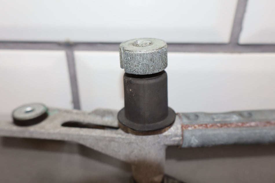 2007 Hummer H2- Wiper Linkage