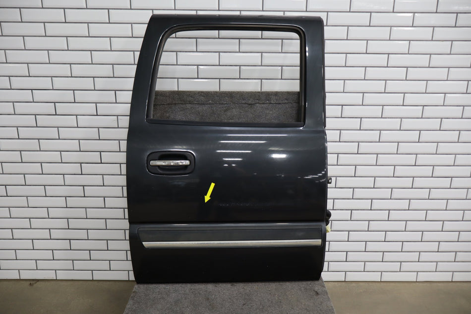 2000-2007 Chevrolet Silverado 2500 GMT800 - Right Rear Door PN: 89023022