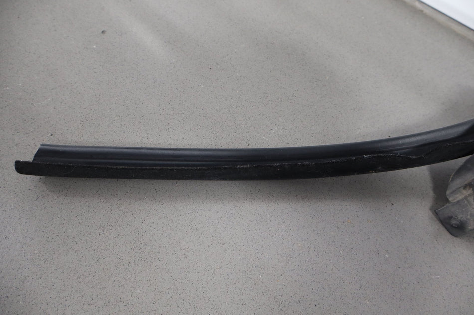2011-2015 Chevy Camaro Convertible Right RH Door Seal Weatherstrip Rubber