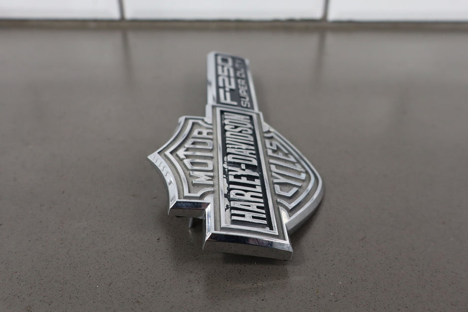 2004 Ford F-250 Super Duty- Emblem