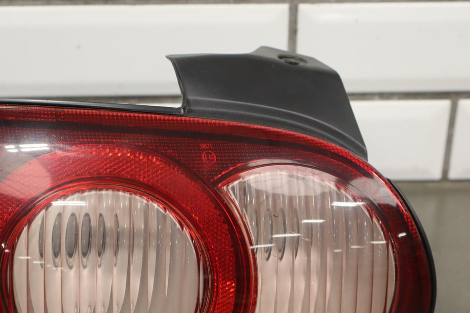 2001 Mazda MX-5 Miata Left Tail Light N06651160