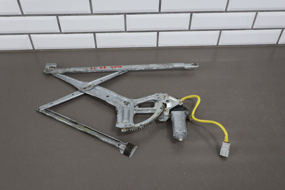 1993-1997 Honda Civic del Sol Right Front Door Regulator OEM