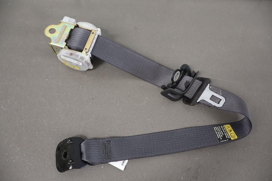 2005 Hummer H2 Rear Seat Belt OEM