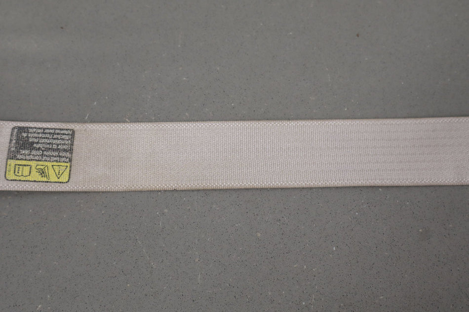 2001 GMC Sierra 1500- Rear Seat Belt