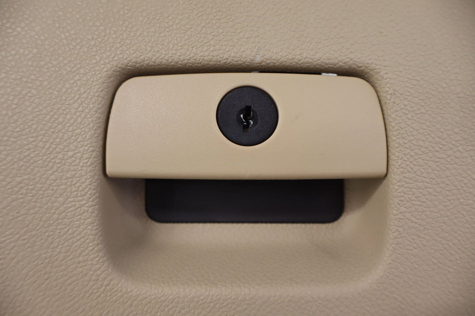 2008 Chevrolet Silverado 1500- Glove Box