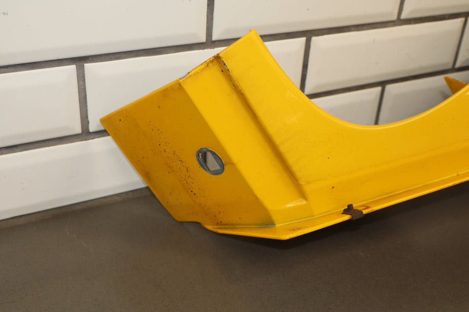 2003-2009 Hummer H2 Right Fender Yellow 43