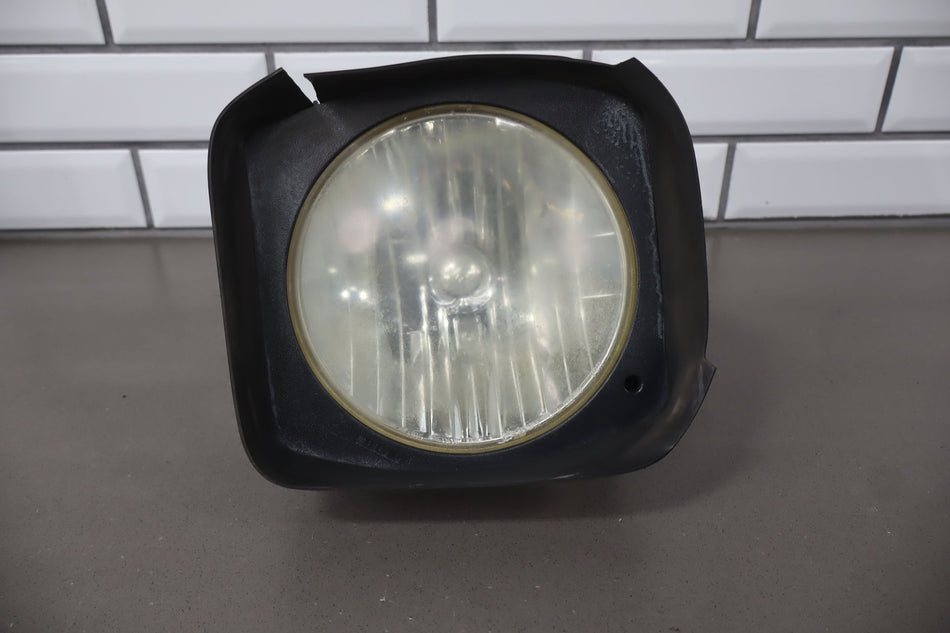 2003-2009 Hummer H2 Left Headlamp W/ Amber Marker Lamp 20821229
