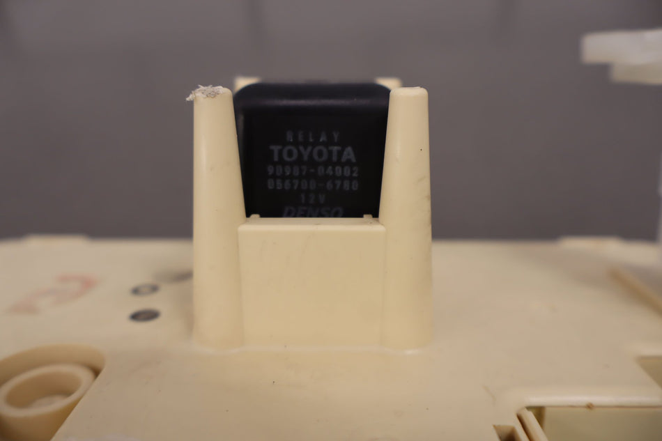 1999 Lexus LX470- Cabin Fuse Box