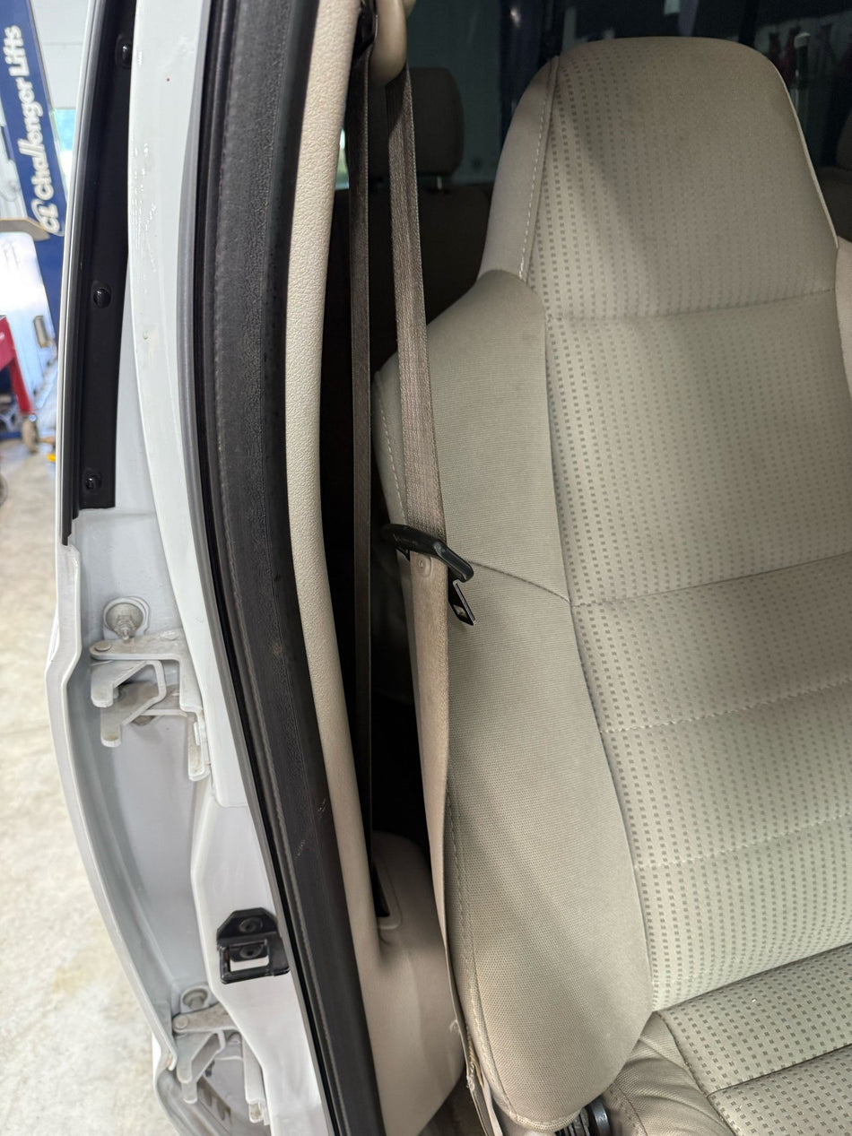 2008 Ford F-250 Super Duty- Front Seat Belt