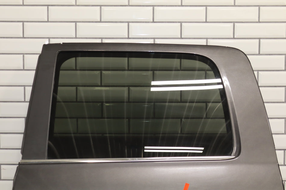2013-2018 Ram 2500 Left Rear Door Granite Crystal ( PAU ) 4589873AE