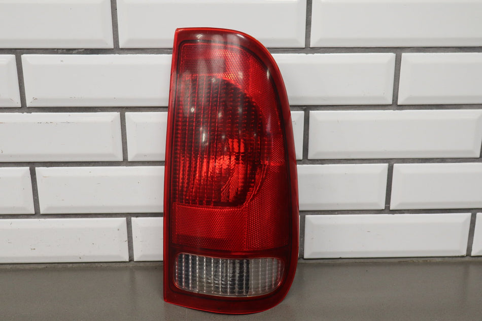 99-04 Ford F250 F350 Super Duty RH Tail Light Styleside OEM