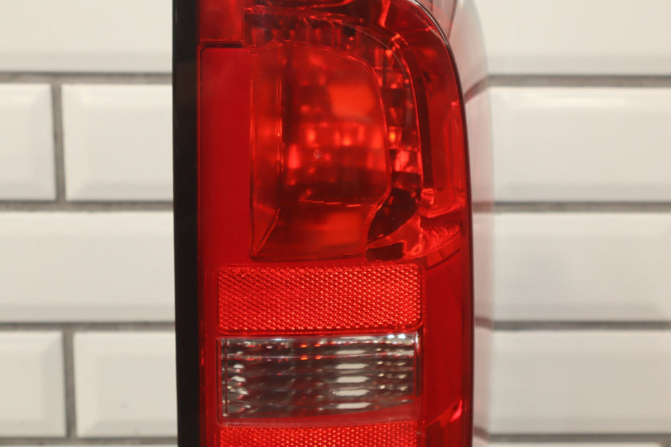 2018 Chevrolet Colorado- Right Tail Light