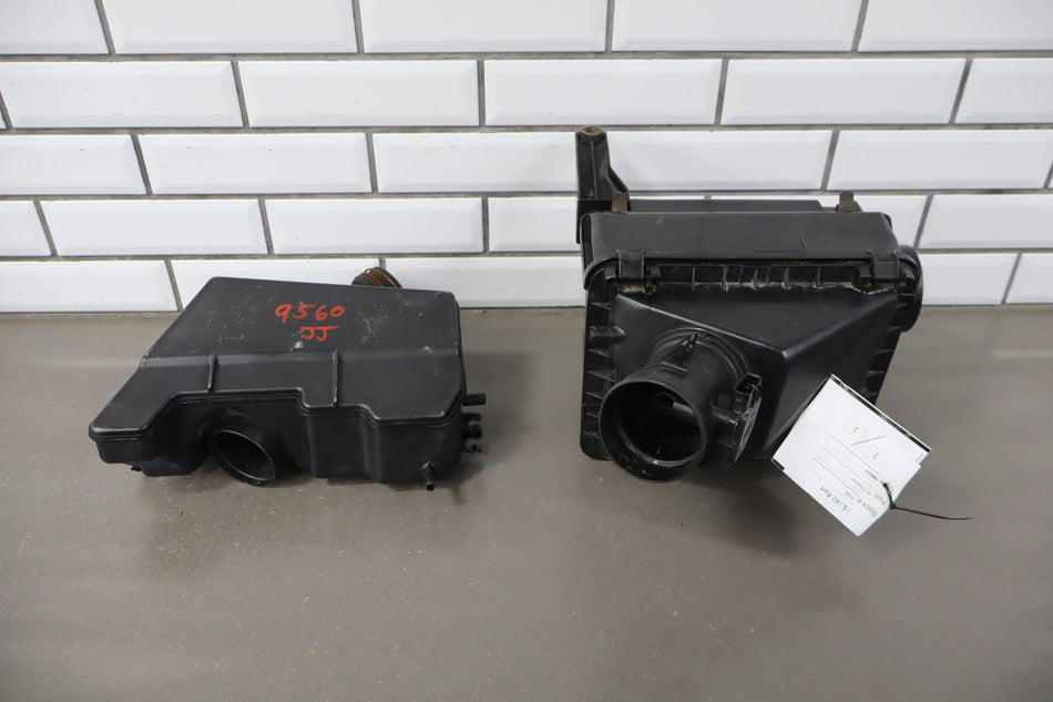 1996-2002 Toyota 4Runner 3.4L Air Cleaner