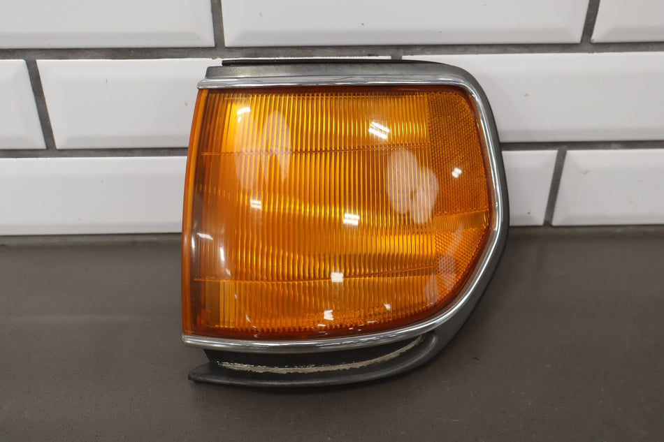 1991-1997 Toyota Land Cruiser Left Front Lamp 8161060110 OEM