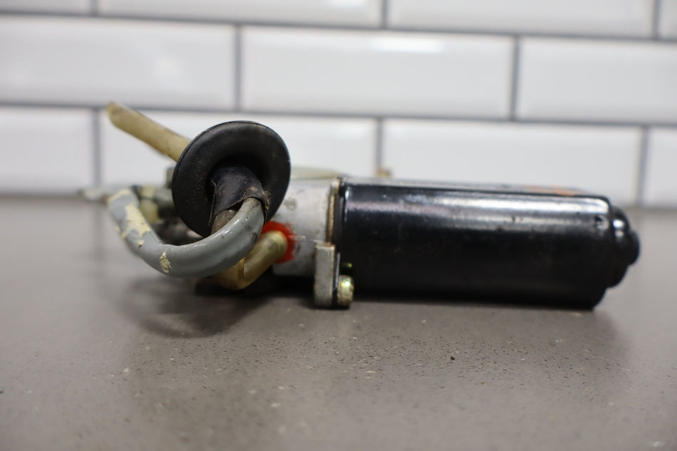 1984-1985 Toyota Celica Convertible Right Rear Window Regulator