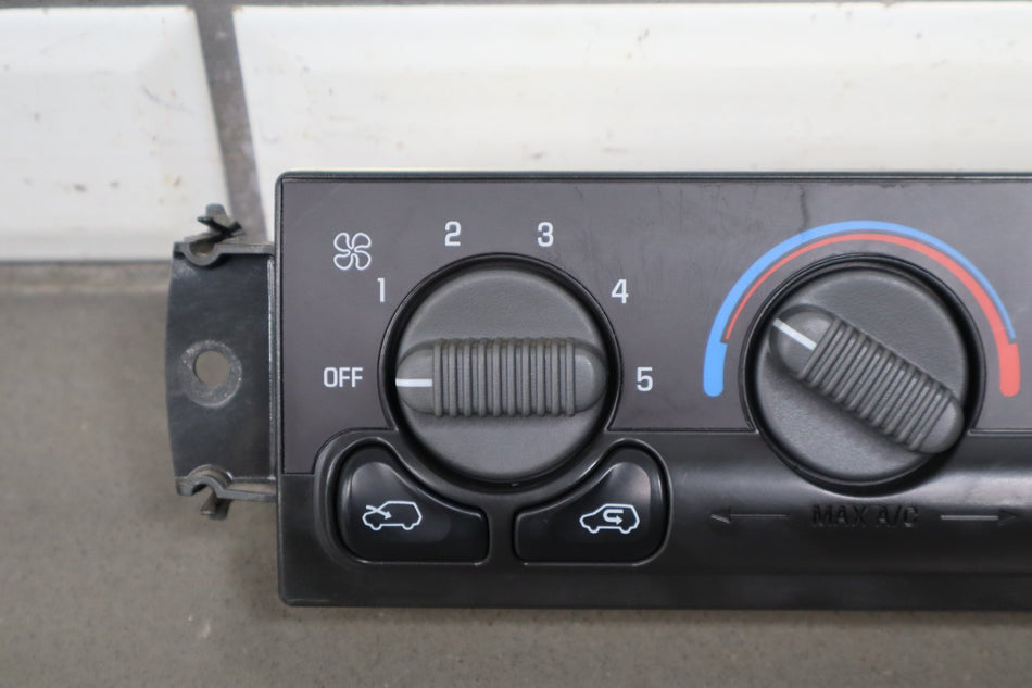 99-07 GMC Sierra 2500 Climate Control HVAC OEM