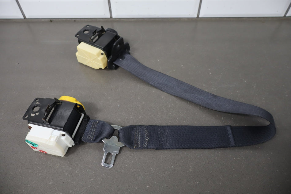 1997-2000 Chevrolet Corvette C5 Coupe Passenger Seat Belt Retractor Black