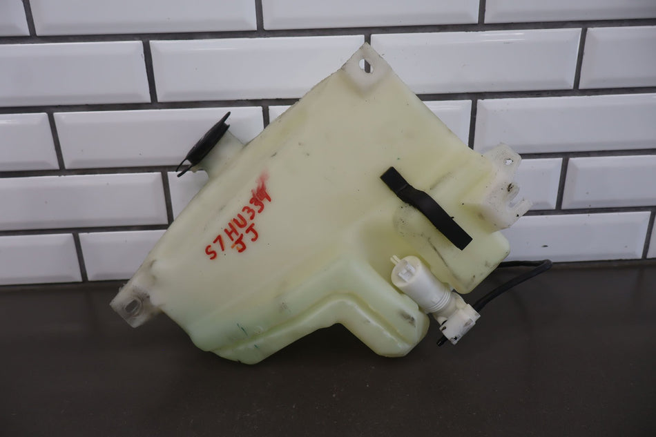 2007 Hummer H2- Washer Bottle
