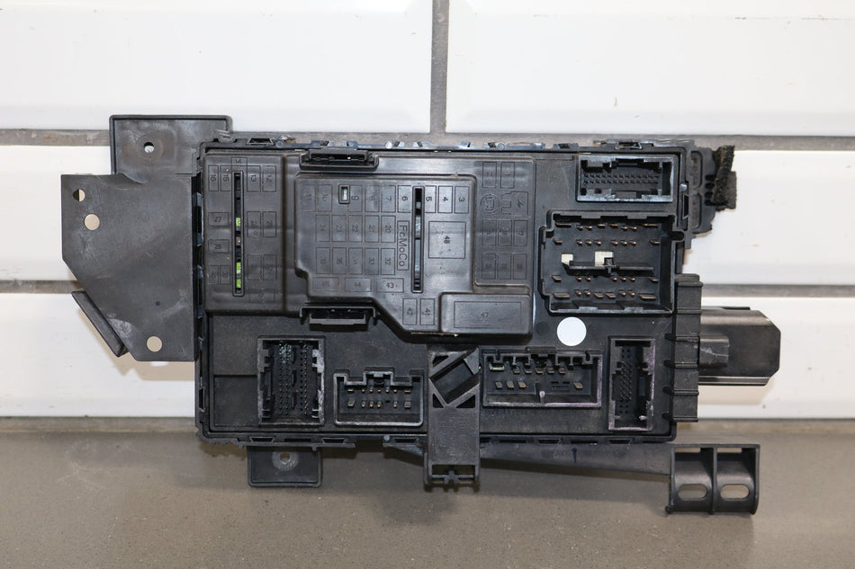 08 09 10 Ford F250 F350 6.4L Diesel Interior Fuse Box BCM OEM (7C3T-15604-CM)