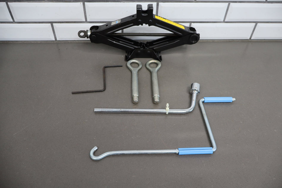 02-10 Lexus SC430 Z40 Scissor Jack Tool Tray Set