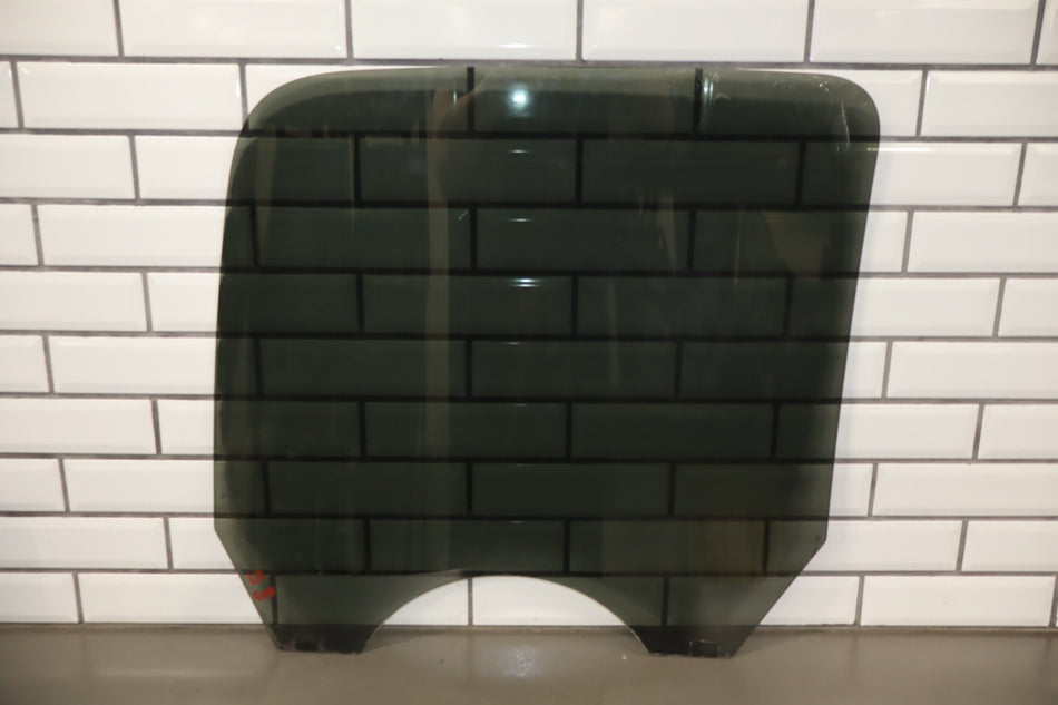 2007-2014 Chevrolet Suburban 1500 Left Rear Door Window 15175371 OEM