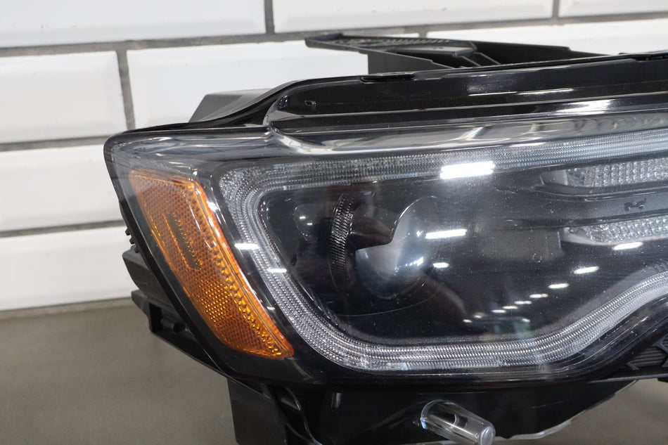 2014-16 Jeep Grand Cherokee SRT Right Headlamp HID 68142490AD