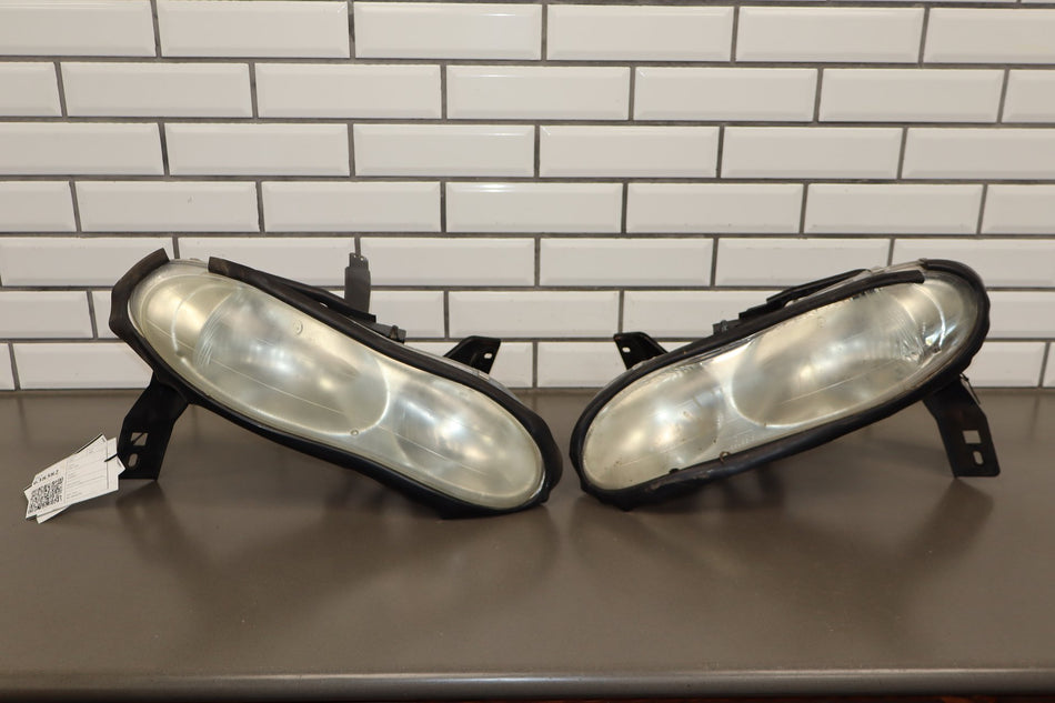 98-02 Chevy Camaro Headlight Pair (Hazy/Cracked)