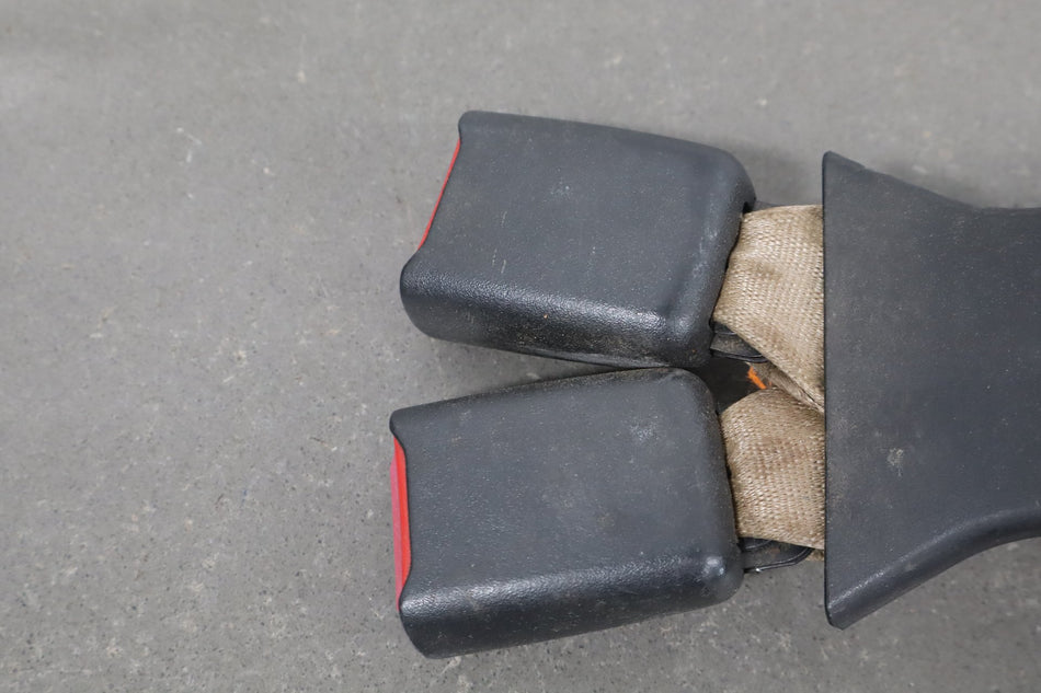 03-07 Ford F250 F350 Rear Seat Belt Seatbelt Latch Buckle Double Tan OE