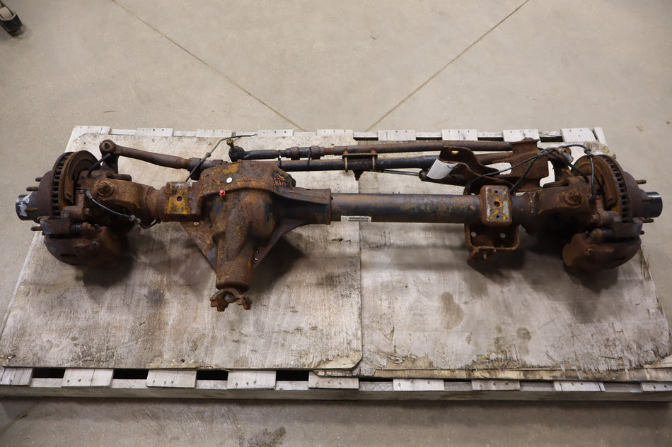2003 Ford F-250 Super Duty Front Axle Assembly OEM