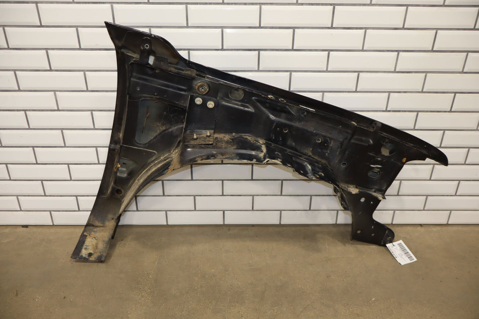 1999-2002 Chevy Silverado 99-06 Tahoe Suburban Left LH Fender Black 41U