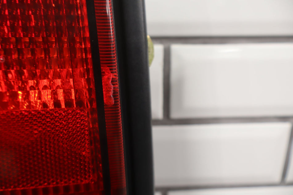 2005 Hummer H2- Right Tail Light