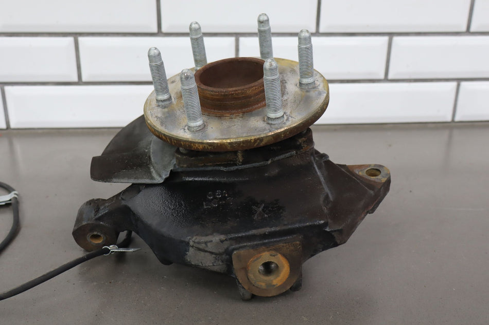 2000 Chevrolet Silverado 1500- Left Front Spindle