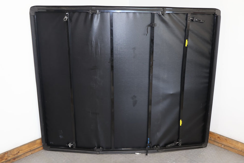 05-15 Toyota Tacoma Foldable Tonneau Cover