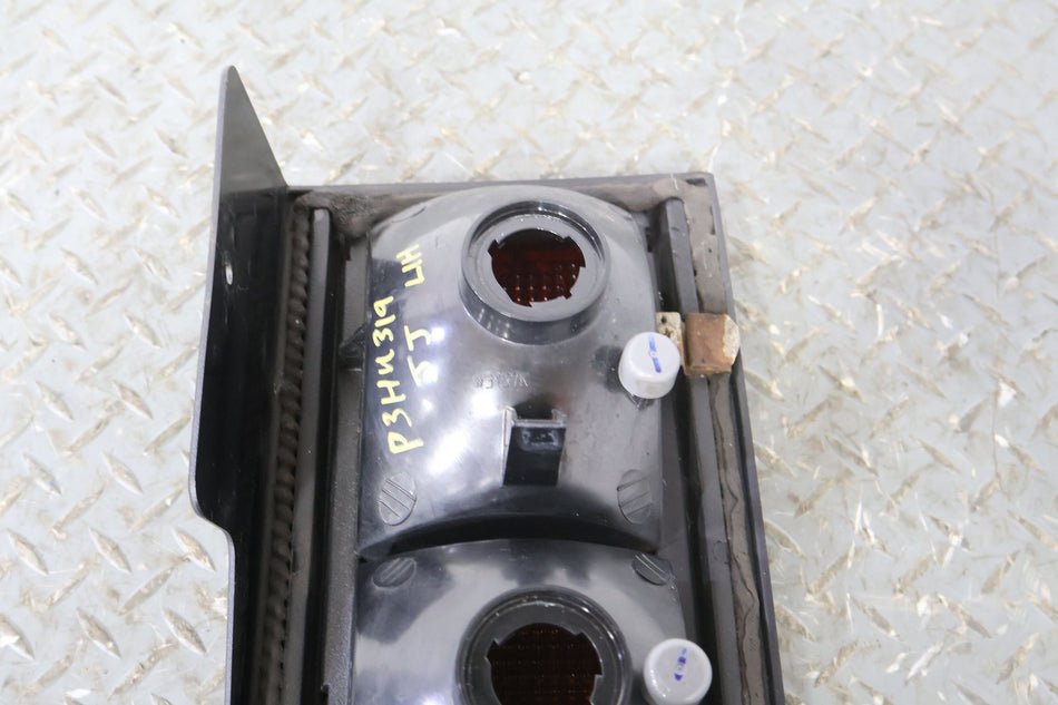 2003-2004 Hummer H2 Right Tail Light 15193459