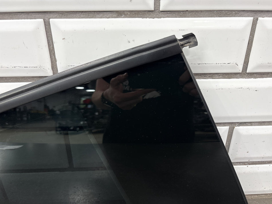 2015-2023 Ford Mustang S550 Coupe Rear Passenger Right Quarter Window Glass OEM