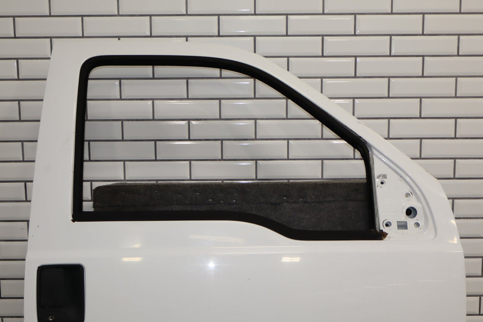 99-07 Ford F250 F350 Super Duty Passenger Right RH Front Door White Z1