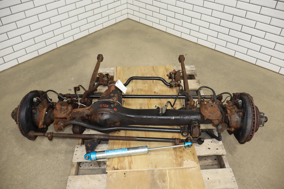 1996-1997 Lexus LX450, Land Cruiser Front Solid Axle Assembly OEM | Non Locking