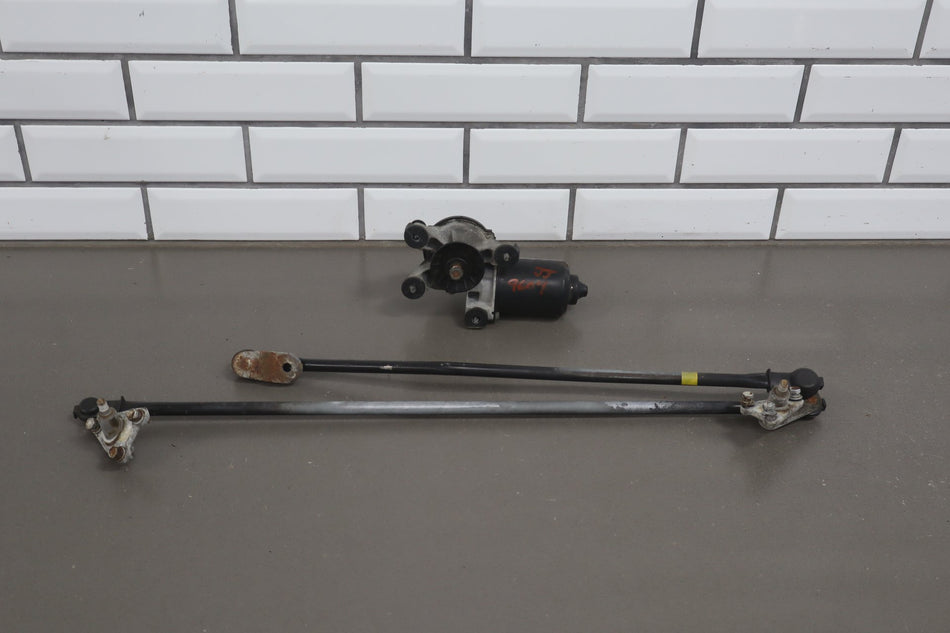 1997 Toyota Land Cruiser J80- Front Wiper Motor