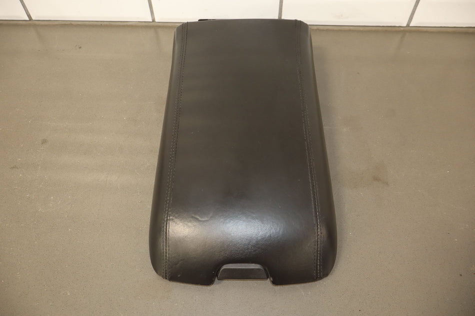 2006 Cadillac XLR- Console Lid