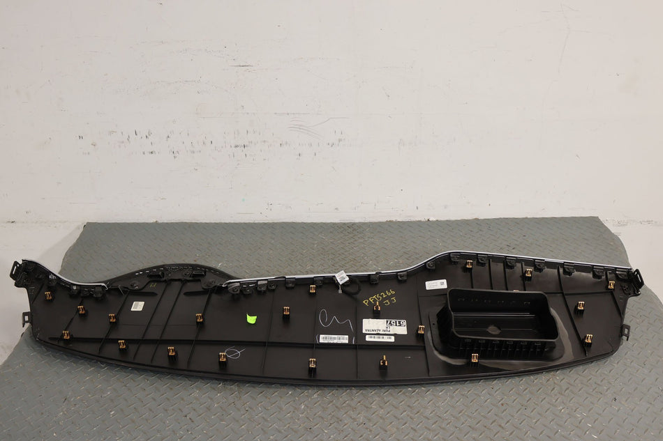 Dash Pad, 2015, Tesla, S