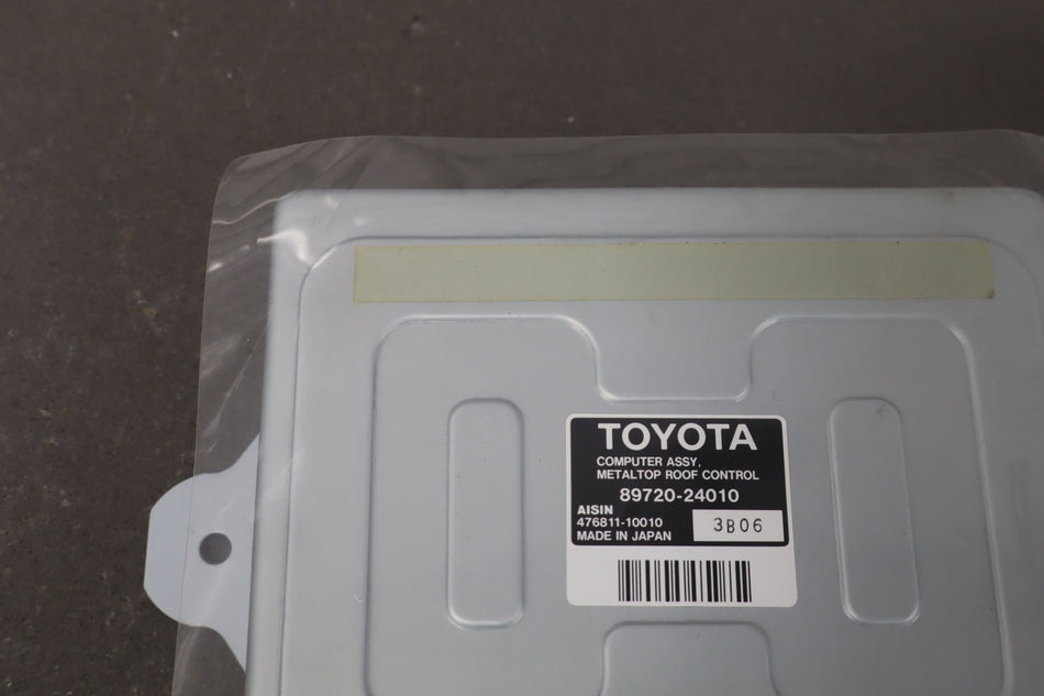 2003 Lexus SC430 Convertible Top Control Module 89720-24010 OEM