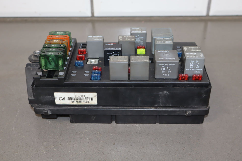 1998-1999 Chevrolet Corvette C5- Engine Fuse Box