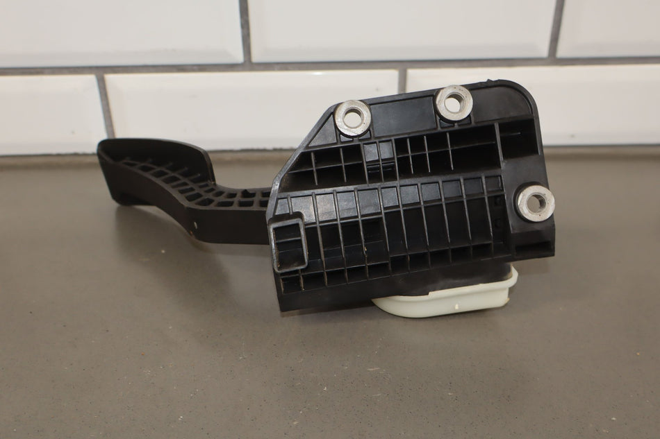 2008 Ford F-250 Super Duty- Pedal Assembly