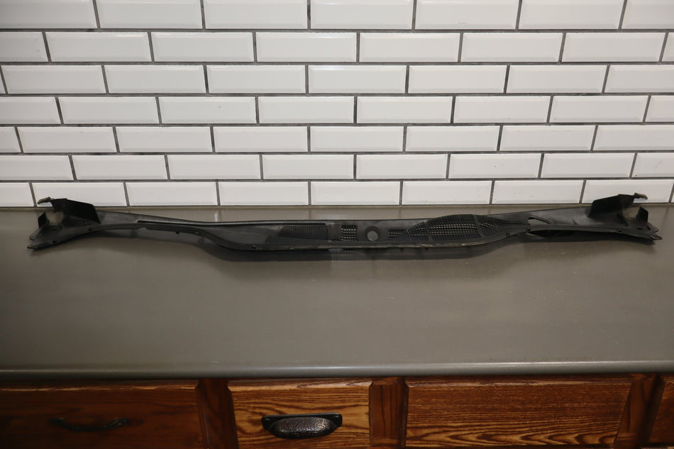 2004-2006 Lexus LS430 Cowl Vent Panel OEM