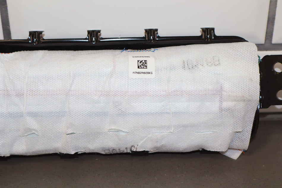 2021 Tesla Model S- Right Knee Airbag