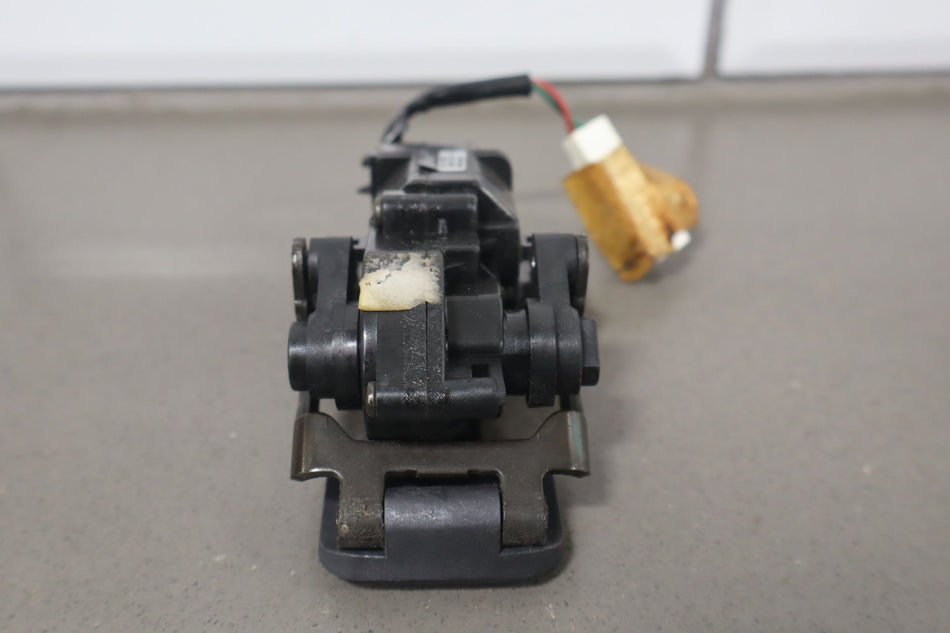 2001 Lexus LX470- Quarter Window Latch