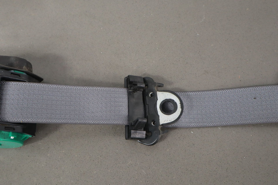 2002 Chevrolet Silverado 2500- Rear Seat Belt