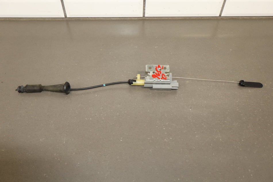 1997-2004 C5 Corvette Fuel Tank Filler Door Release Cable & Motor 10275633