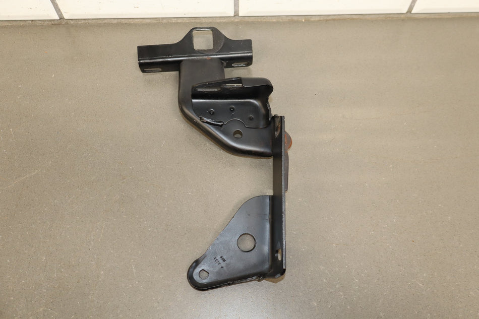 1984-1996 Chevrolet Corvette C4 Hood Hinges LH & RH