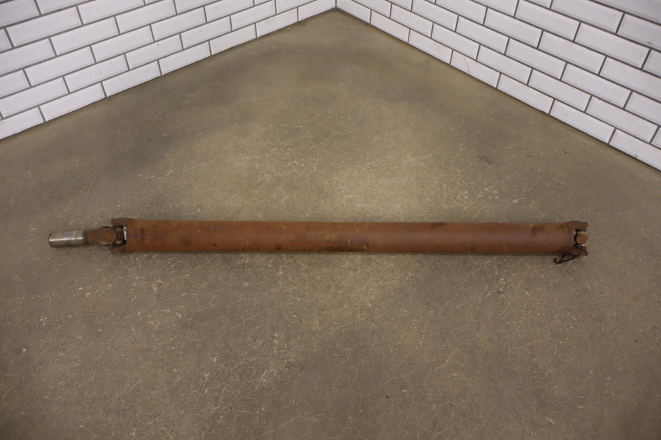 1994 Chevrolet Suburban GMT400- Rear Drive Shaft